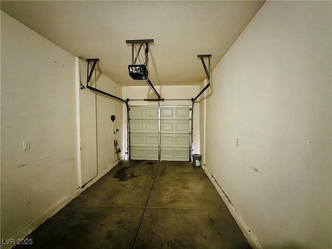 Building Photo - 11156 S Abbeyfield Rose Dr