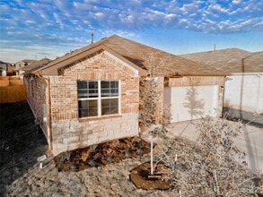 Building Photo - 228 Sunniberg Lp