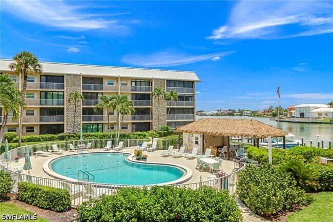 Building Photo - 3000 Gulf Shore Blvd N