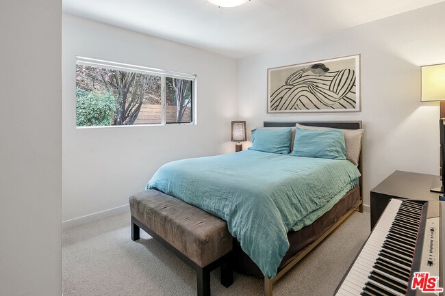 Building Photo - 3362 Coy Dr