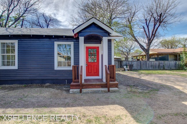 Primary Photo - 116 Cornell Ave