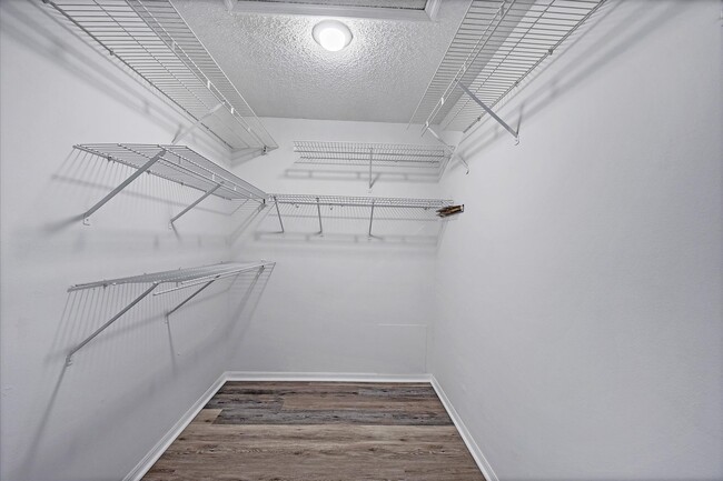 Building Photo - 4998 Tamarack Trail