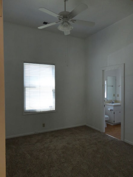Building Photo - 1544 Morro St