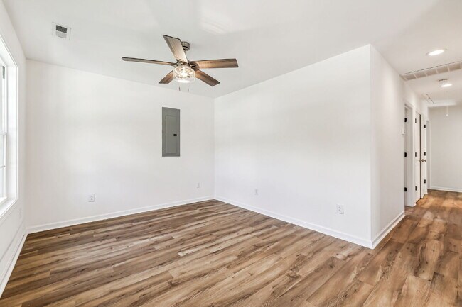 Building Photo - 1816 Cunningham Ridge