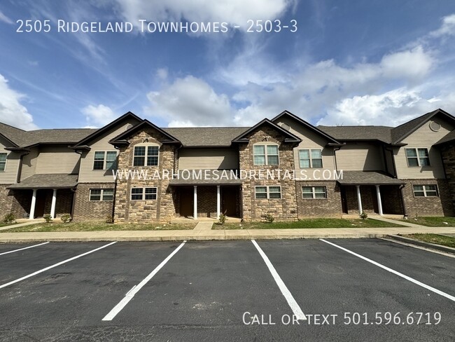 Building Photo - 2505 Ridgeland Townhomes - 2503-3 | $695 |...