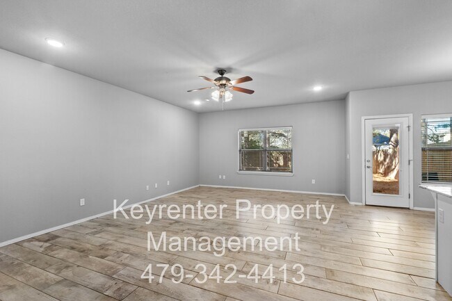 Building Photo - The Perfect Rental in Rupple Meadows!