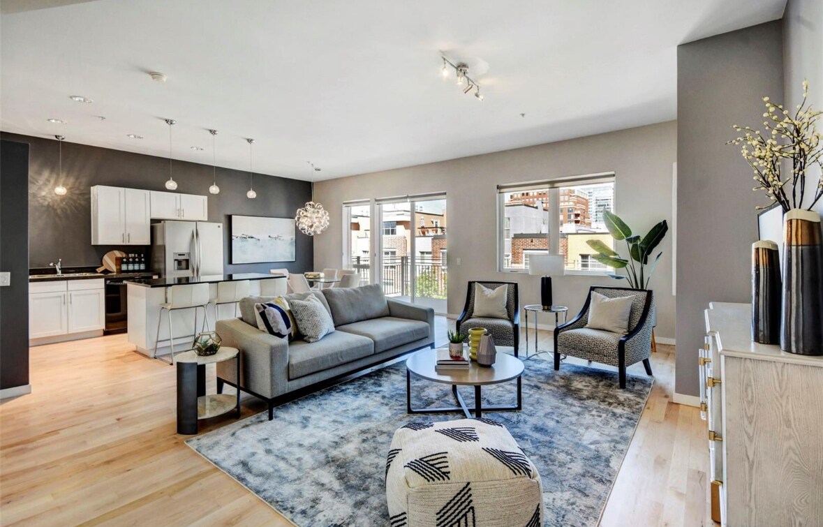 Building Photo - 1438 Little Raven St