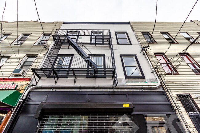 Building Photo - 287 Wyckoff Ave