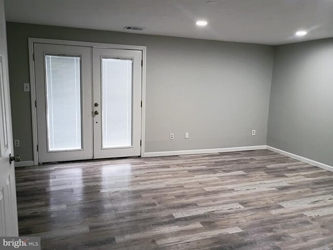 Building Photo - 7445 Aspenpark Rd