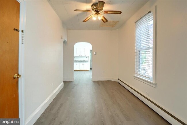 Building Photo - 307 Linden Ave