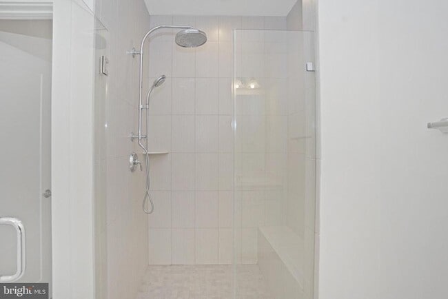 Building Photo - 44734 Roosevelt Sq