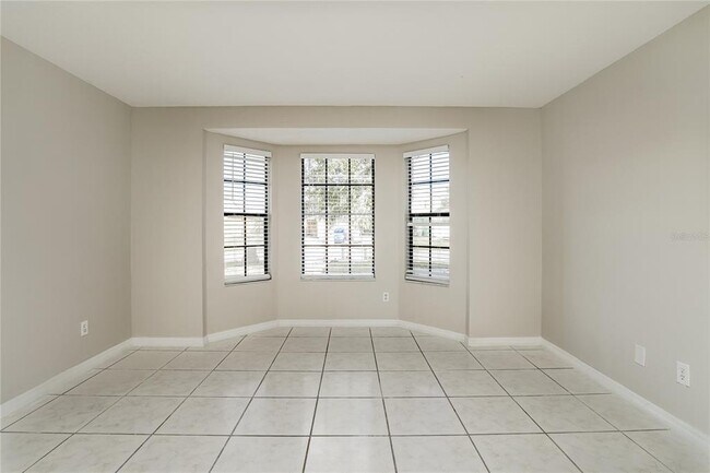 Building Photo - 155 Sandalwood Dr