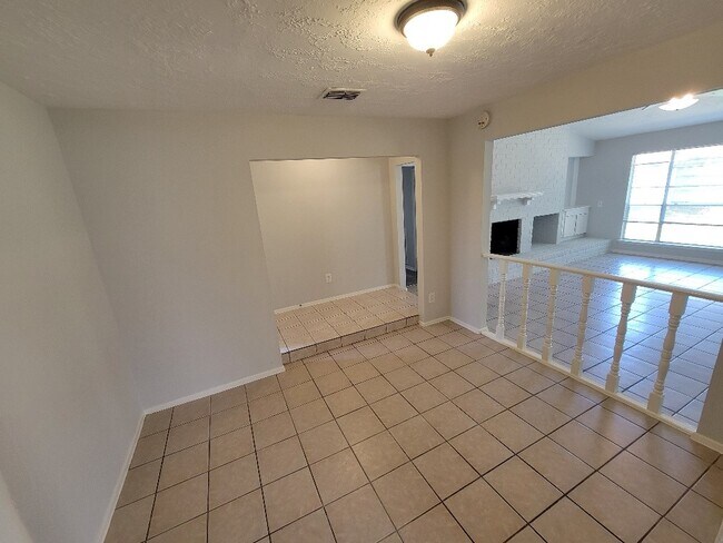 Building Photo - 9914 Towne Brook Ln