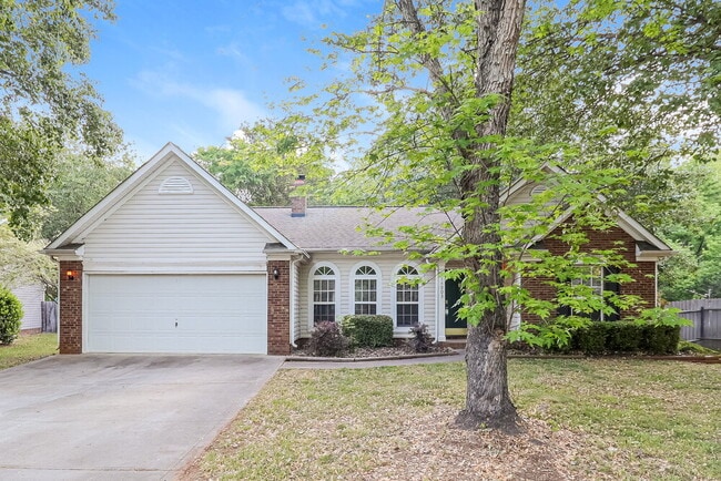 Building Photo - 14903 Cane Field Dr