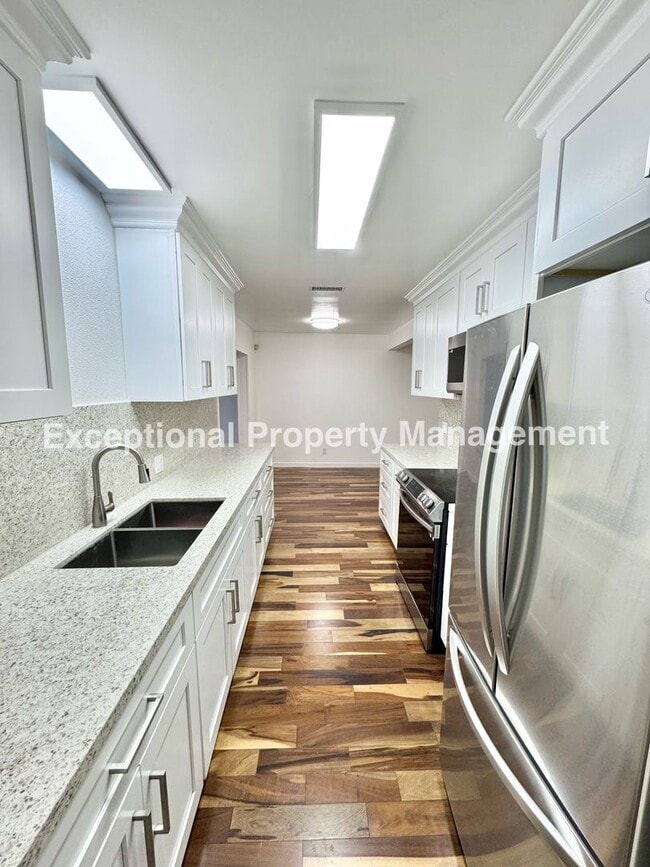 Building Photo - Ready to move in 3 bed 2 bath home