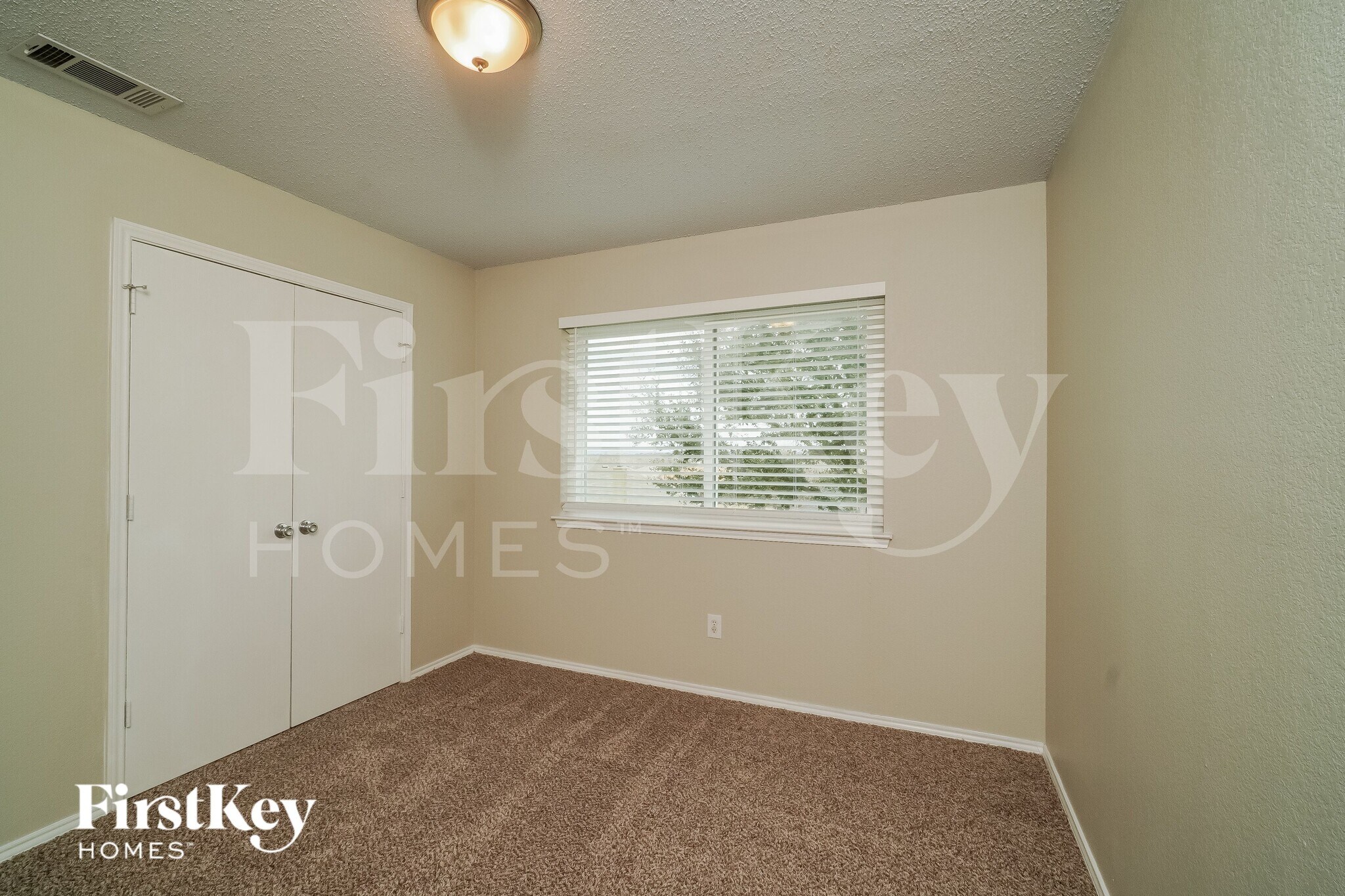 Building Photo - 8024 Mourning Dove Dr