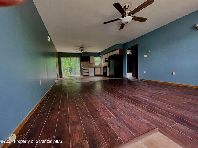 Building Photo - 254 Keyser Ave