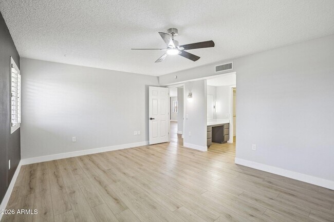 Building Photo - 12839 W Blue Bonnet Dr