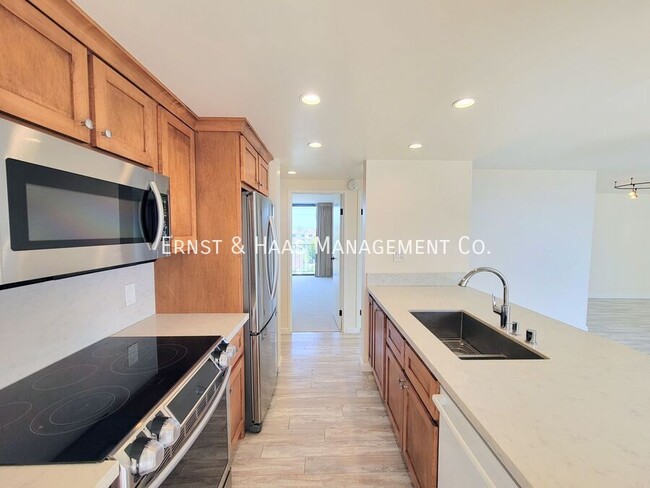Building Photo - 2601 E Ocean Blvd