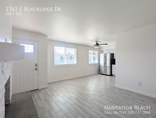 Building Photo - 3743 E Blacklidge Dr