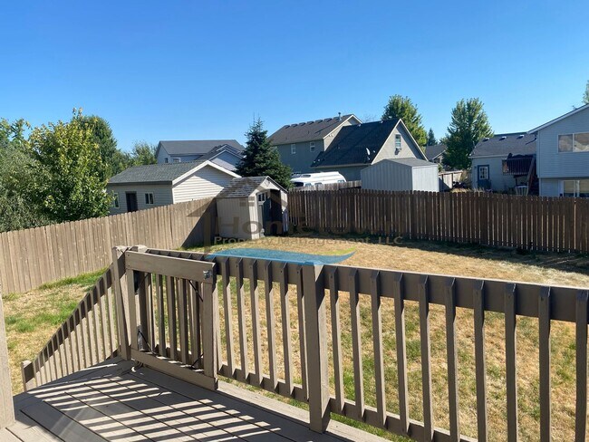 Building Photo - Beautiful 4 Bed 2 Bath Home on Corner Lot ...