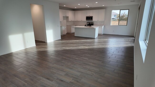 Building Photo - 762 S Sumac Ln