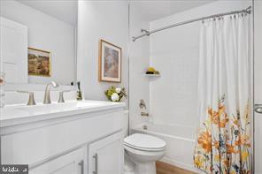 Building Photo - 61 Zander Rd