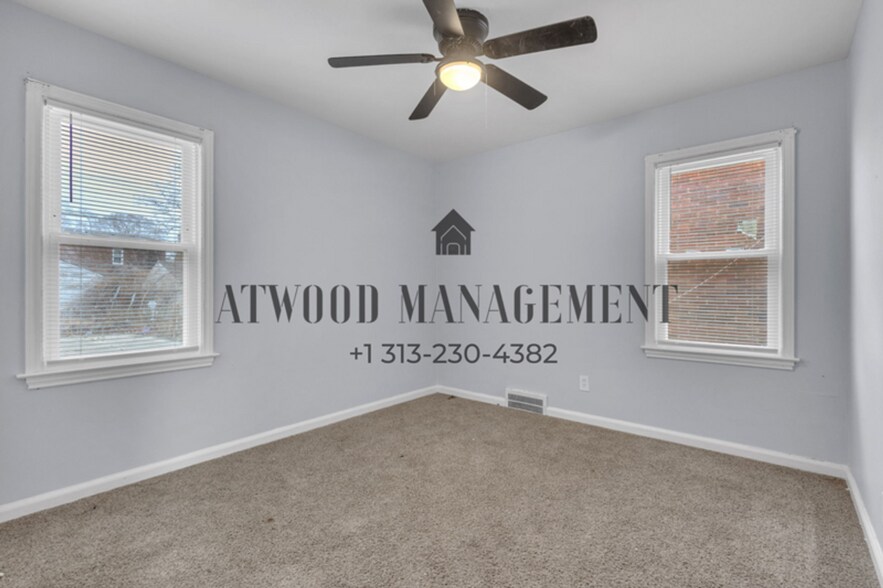 Building Photo - This beautifully updated 3-bedroom, 1-bath single-family home is ready for move-in!