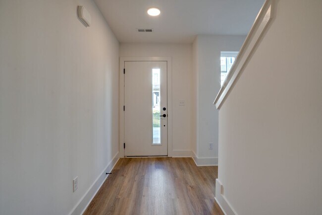 Building Photo - Madison new construction in gated community, pet friendly, 2 car garage, $500 off first month's rent