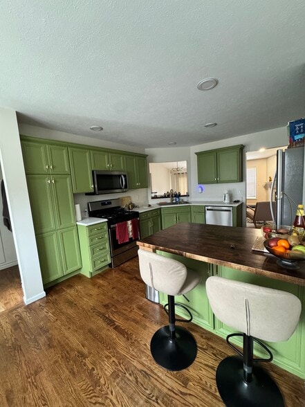 Building Photo - 18025 Lisbon Dr