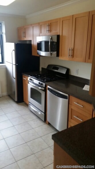 Building Photo - 60 Brattle St