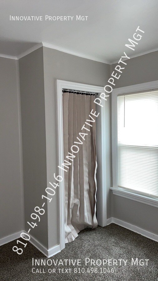 Building Photo - 1012 Farnum Ave