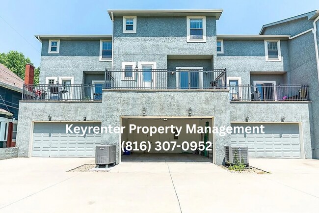 Building Photo - 207 W 34th St