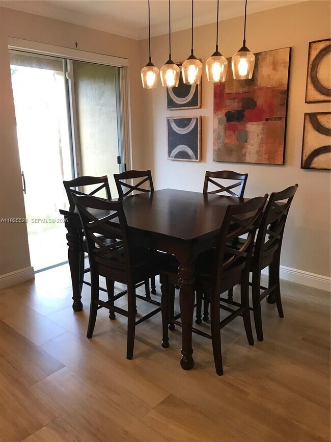 Building Photo - 10872 SW 89th St