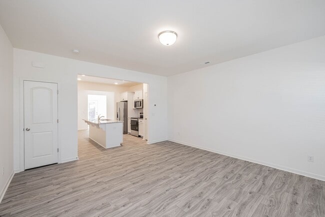 Building Photo - 985 Anchor Wy
