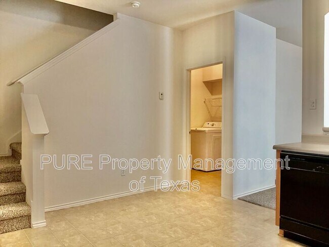 Building Photo - 708 Jane Austen Trail