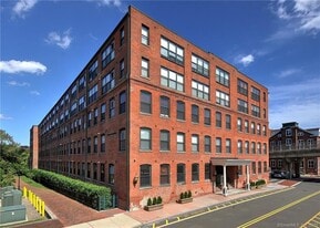 Building Photo - 145 Canal St