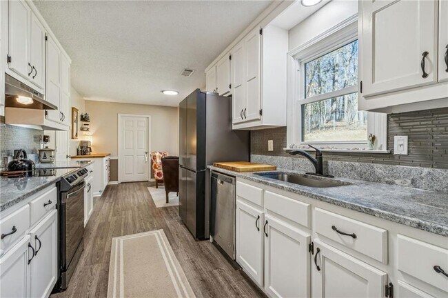 Building Photo - 1212 Torrey Pl SE