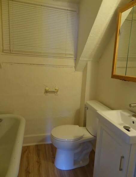 Bathroom - 1126 Degroff St