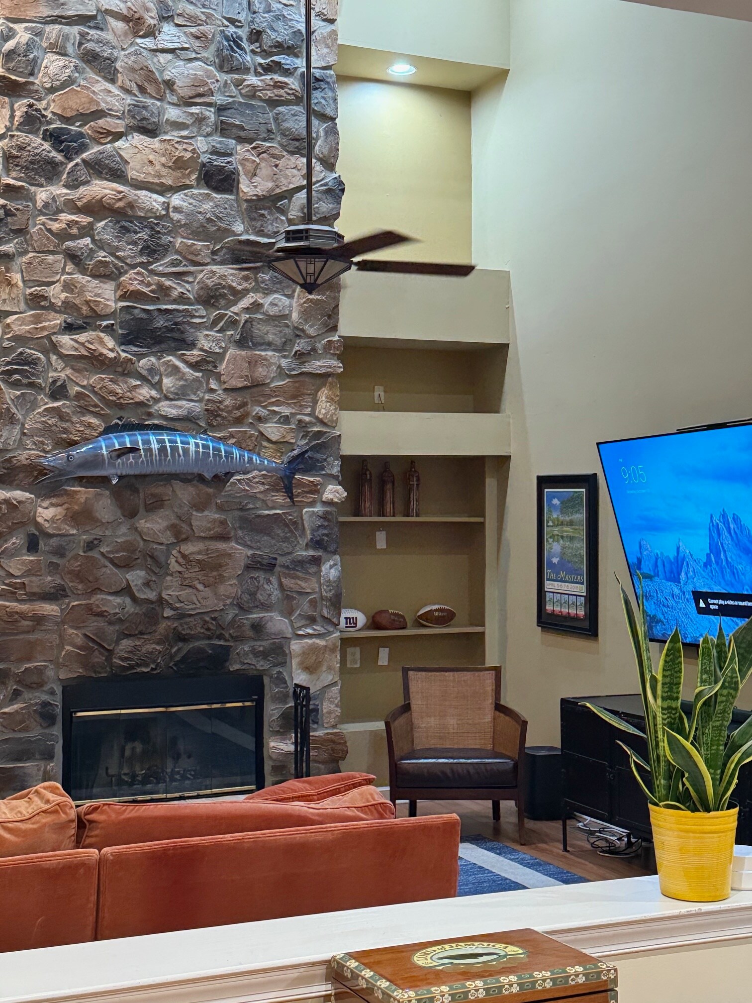 Family Room - 1006 Glendevon Dr