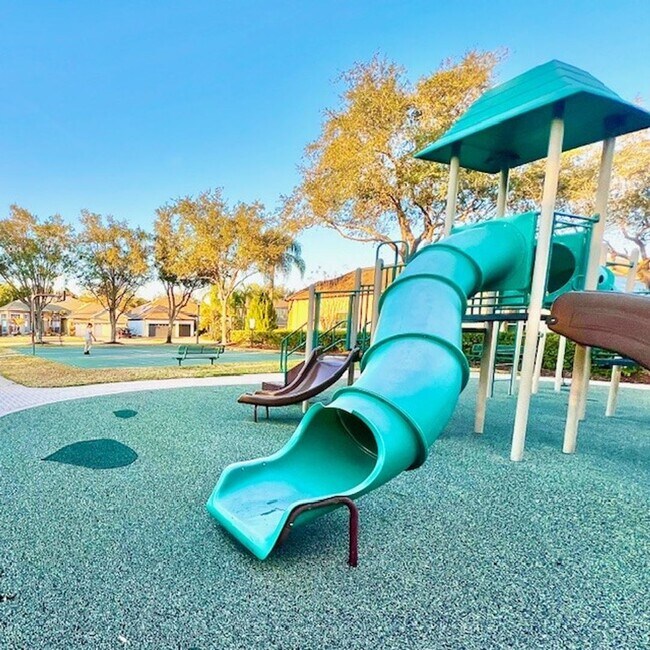 Building Photo - Lake Nona!! Spectacular 4X2 in Gated Nona Crest! All tile flooring!! 2 car garage! Move in April ...