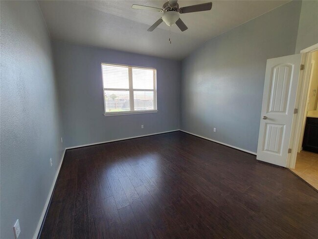 Building Photo - 412 Drystone Trail