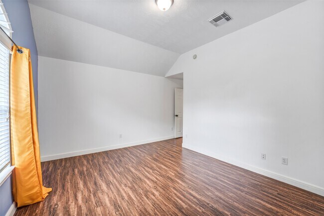 Building Photo - 16810 Noble Pass Ln