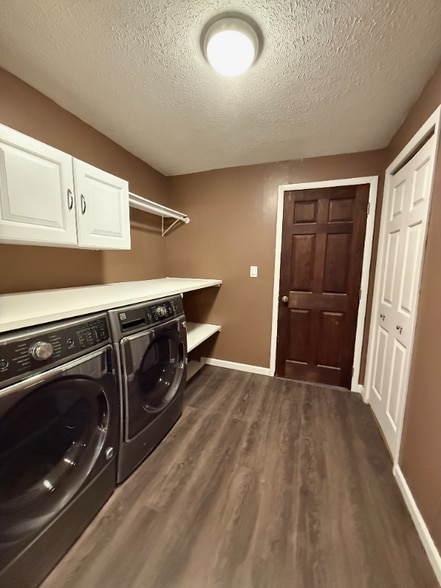 Building Photo - 68247 OH-56