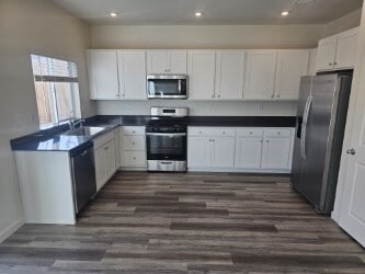 Building Photo - 7552 Editor Dr