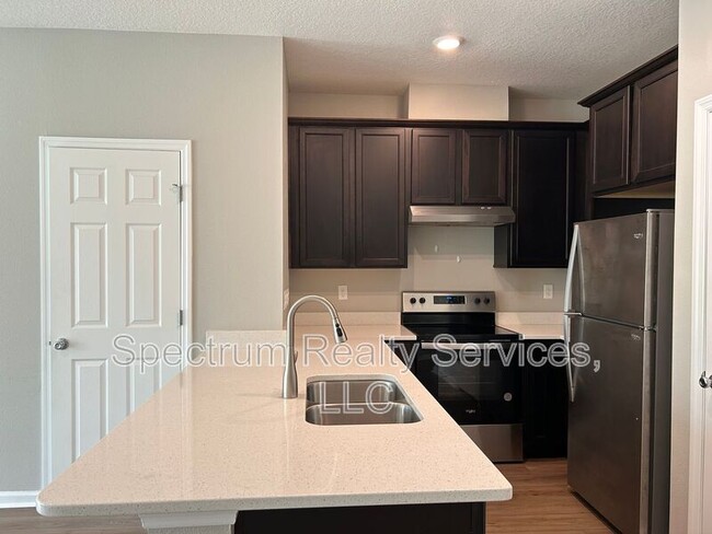 Building Photo - 9798 Fiddleback Ln