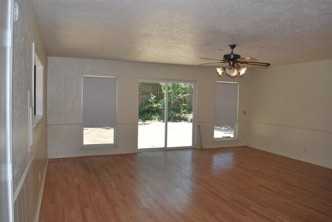 Building Photo - 1416 Sandy Creek Dr