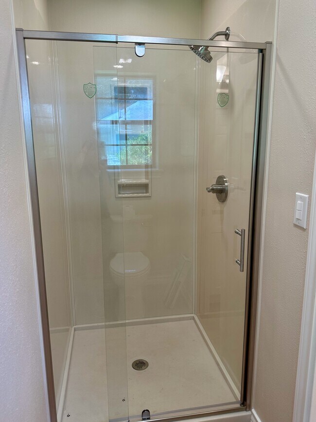 Building Photo - 5802 Kevin St