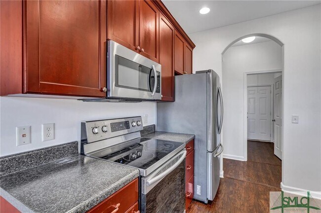 Building Photo - 179 Willow Point Cir