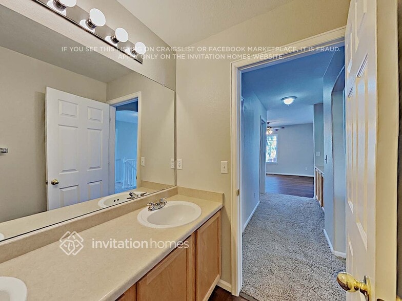 Building Photo - 10169 Fawnbrook Ln